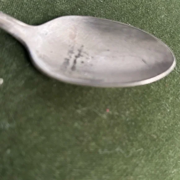 silver  plated flatware selection - Picture 2 of 8